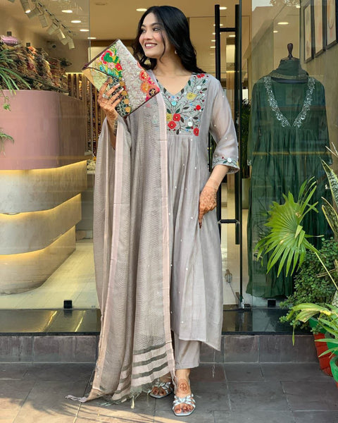Women Embroidered Viscose Chinon Kurti suit