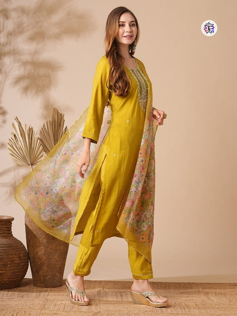 New Chanderi Silk Kurtis Pant And Dupatta Suit