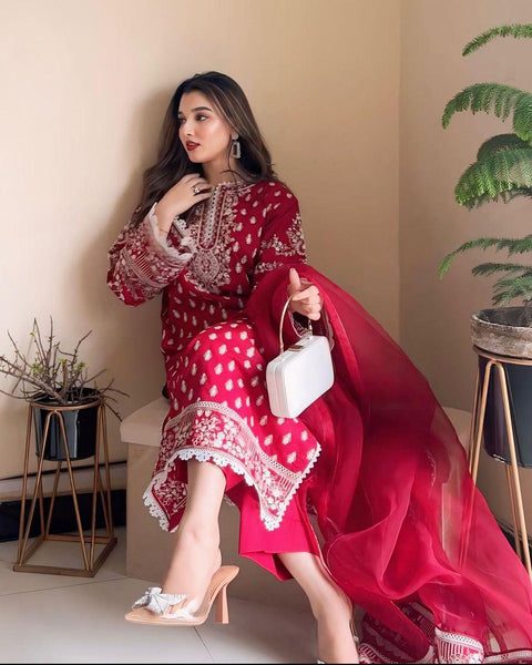 Special Naira Embroidered Comfortable Suit Dupatta Set