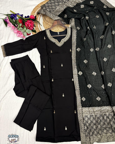 NEW BEUTIFUL HEAVY FULLY STITCHIED SUIT SET