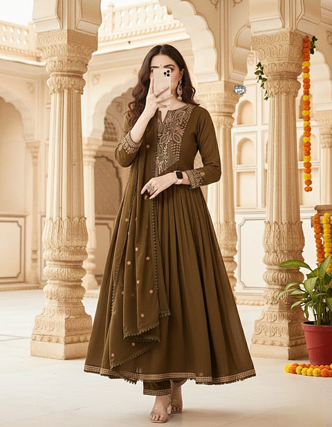 Viscose Chanderi Embroidered Kurti Set with Dupatta Festive Ethnic Wear Collection