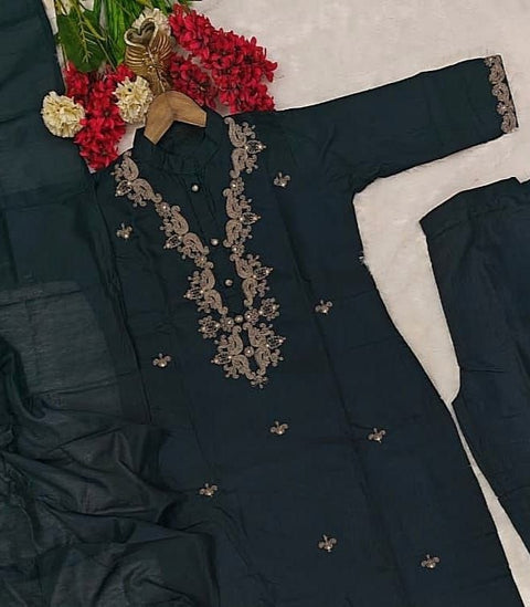 Women’s Ethnic Kurti Set