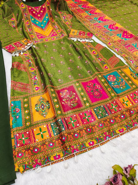 Elegant Chinnon Silk Digital Print Suit Set with Mirror Work Dupatta