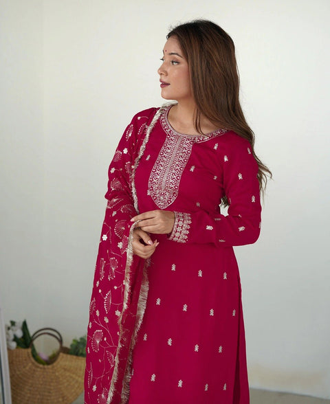 Embroidered Georgette Kurta Pant & Dupatta Set