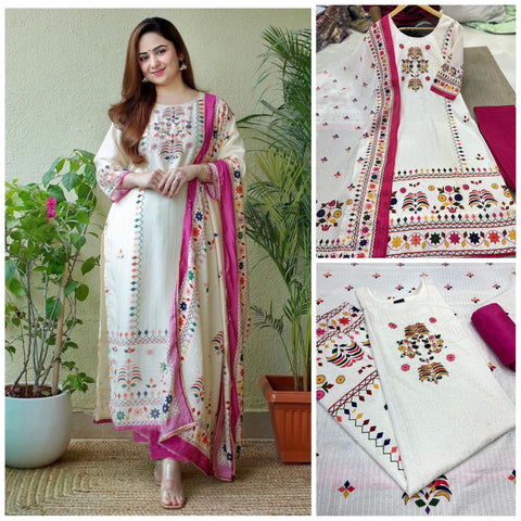 New Launching Digital Print Hit Kurtis, Pant & Dupatta