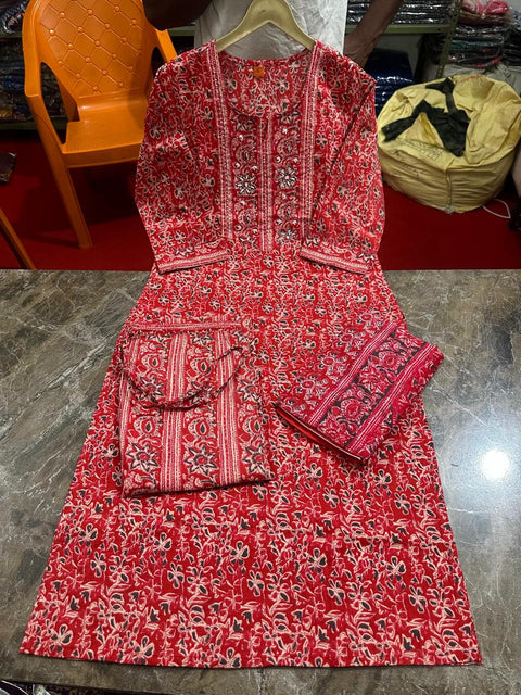 lucknowi chikankari mal mal hand work printed women kurti