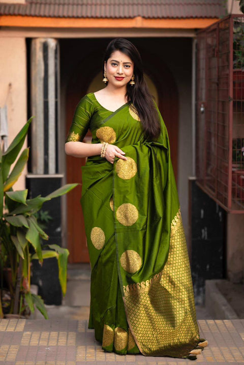 Classic Soft Lichi Silk Cloth Rich Pallu Work Saree