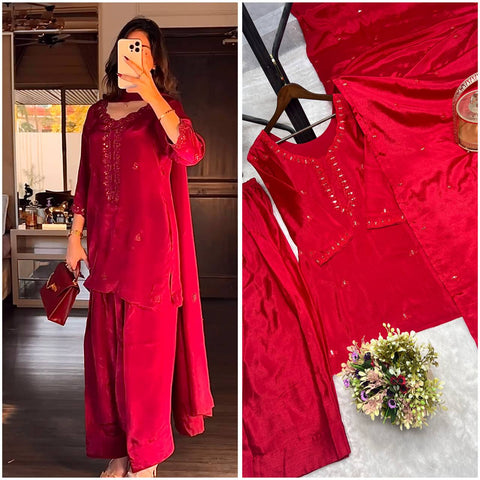 3 PIECE KURTI WITH TRENDING FARSI SALWAR AND BEAUTIFUL DUPATTA