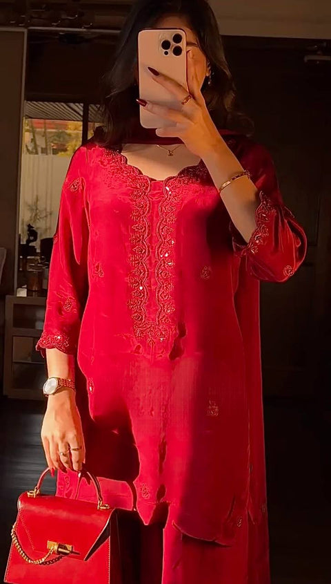 3 PIECE KURTI WITH TRENDING FARSI SALWAR AND BEAUTIFUL DUPATTA
