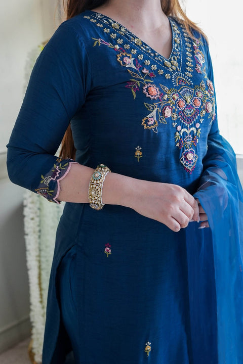 New Women Silk Kurta Pant Dupatta Set