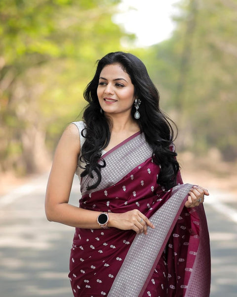 New gorgeous Solid Jacquard weave  perfect look Banarasi Soft Silk Saree