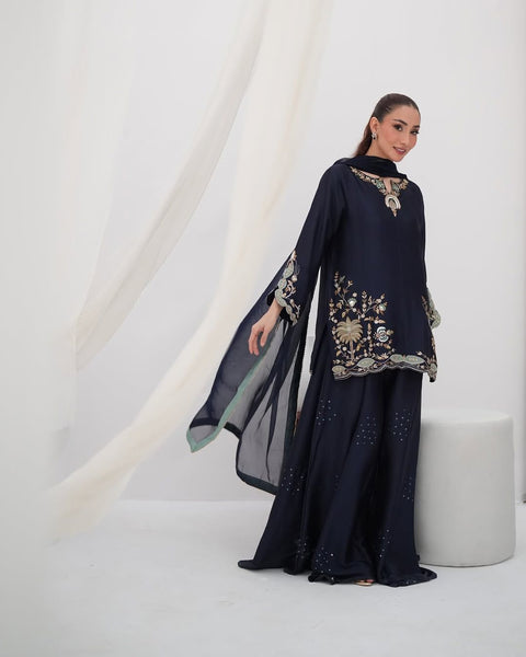New premium Heavy Natural Crep Silk Heavy Bids Hand Work Embroidery Sequence Work Dress