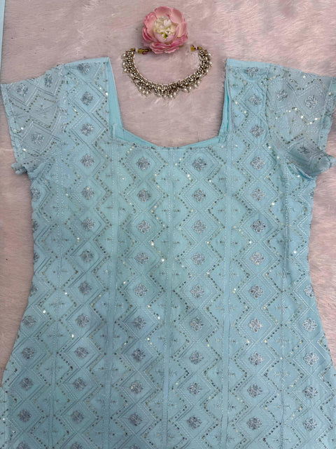 New Crafted in Classy Tones with Premium Fabric & Detailing kurti with duppta