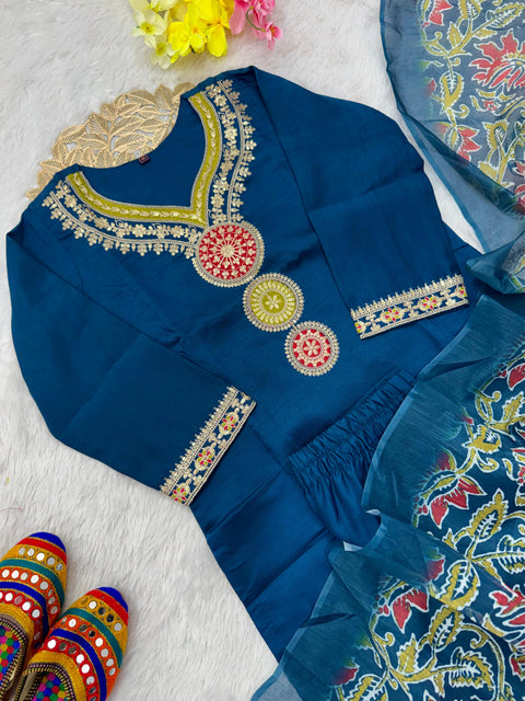 New Designers Kurti Pent Dupatta Set