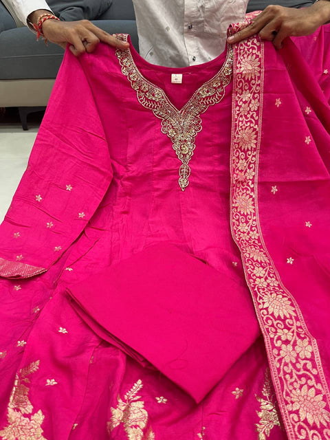 NEW ARRIVALSbeautiful hand-worked neckline & Banarasi zariAnarkali style