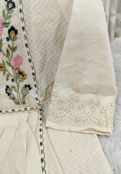 New Cotton Dobby Self Zikzak  Shiffli Kurti With Pant With Stall Dupatta