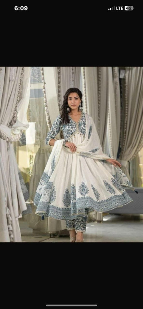 New Stylish Alia Cotton Flair kurti with pant and malmal dupatta