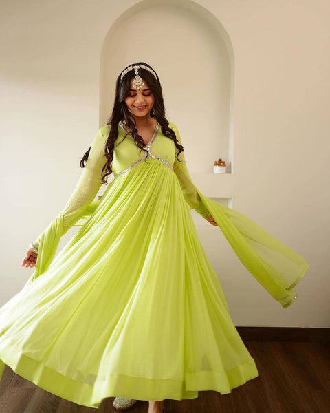 New Premium Attractive Party Wear gorget with Original Mirror Gown