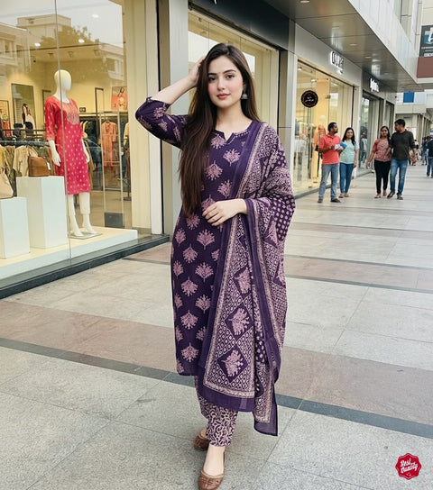New Arrival Exclusive Fastival Cotton kurti set
