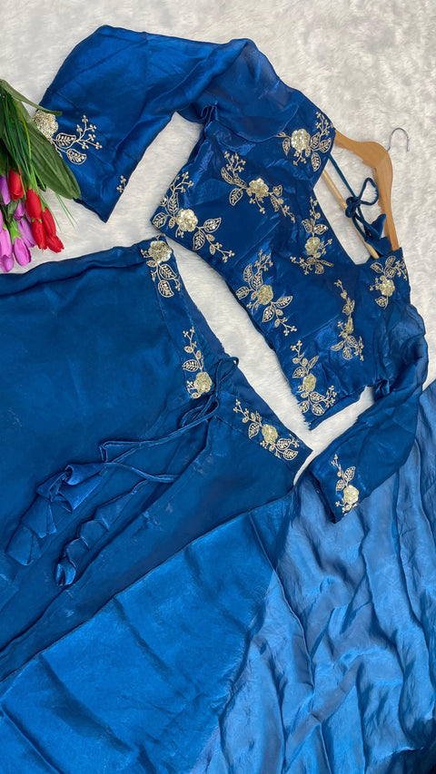 New Beautiful Heavy quality Frenddy Fabric designer festive wear Lehenga
