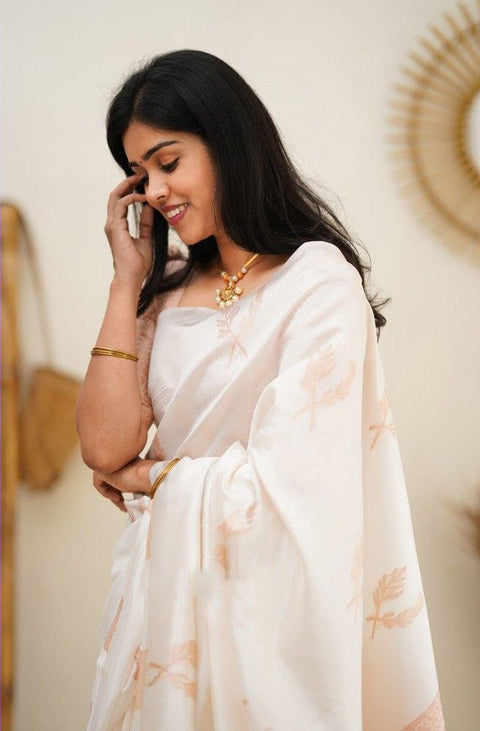 New BEAUTIFUL RICH PALLU & JACQUARD WORK ON ALL OVER THE SAREE