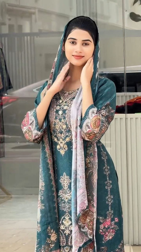NEW LAUNCHING SUPERHIT PAKISTAN SUIT