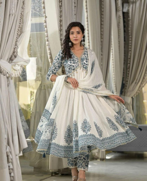 New Stylish Alia Cotton Flair kurti with pant and malmal dupatta