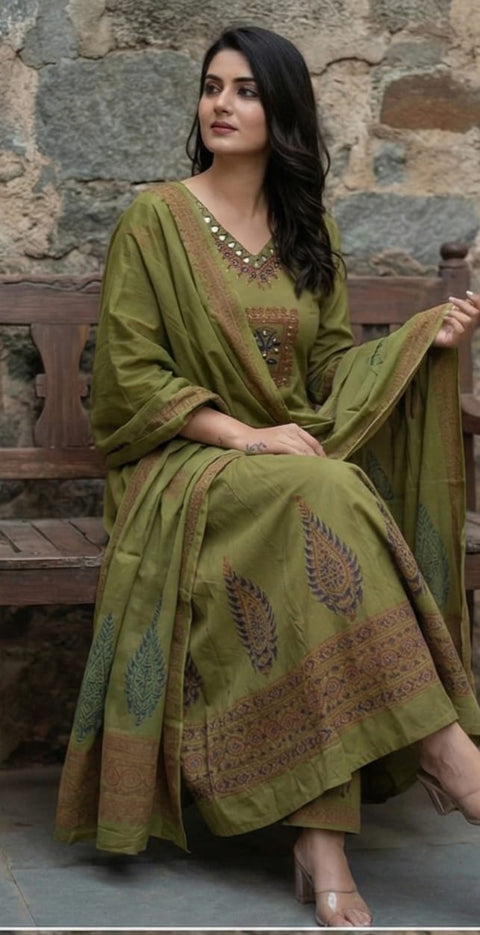 New Pure Cotton discharge print kurti with pant and mulmul printed dupatta
