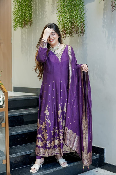 NEW ARRIVALSbeautiful hand-worked neckline & Banarasi zariAnarkali style