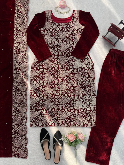 New effortless charm with our exclusive 3-piece set