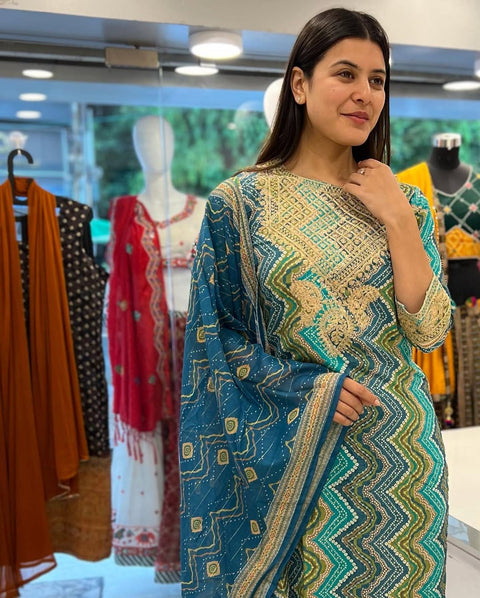 New Premium  printed kurti with pant and malmal full Dupatta