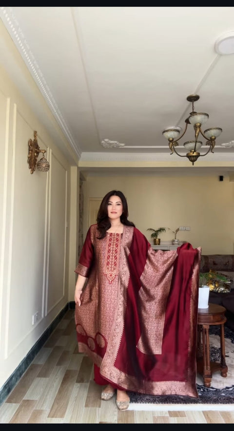 New Beautifulhand zari wiving Jequard pure Banarasi Suit Set