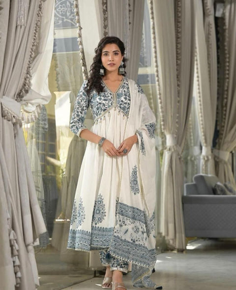 New Stylish Alia Cotton Flair kurti with pant and malmal dupatta