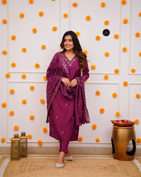 New Arrival Exclusive Fastival Collection Viscose Chanderi Gorgeous Dupatta With Embroidery work kurti