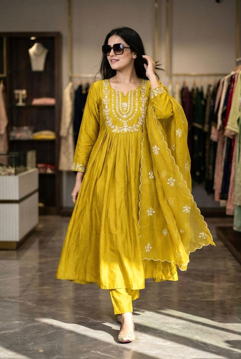 New Amazing Beautiful Collection Pair of Top-Bottom & Dupatta