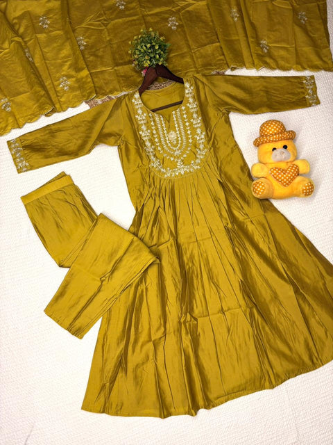 New Amazing Beautiful Collection Pair of Top-Bottom & Dupatta