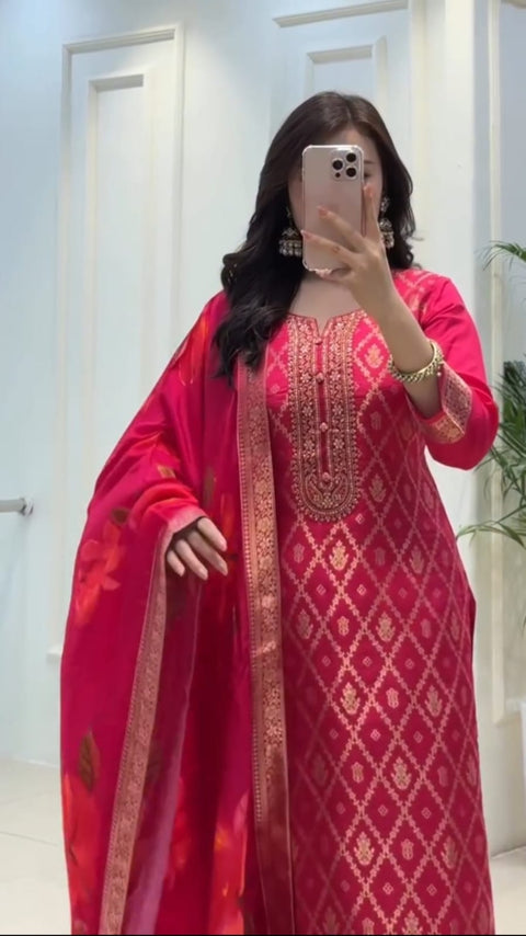 New Beautiful Banarasi  Silks SuitKURTI PENT DUPPTA FULL SET