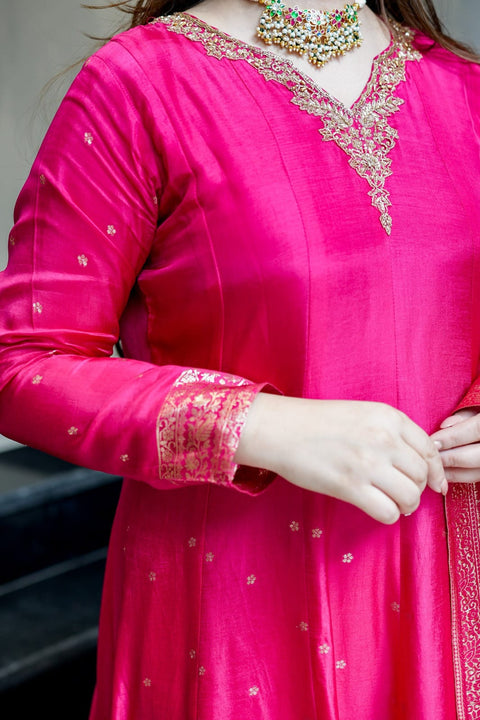 NEW ARRIVALSbeautiful hand-worked neckline & Banarasi zariAnarkali style
