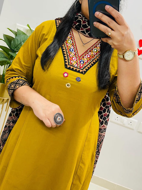 New Beautiful MUSLIN RAYON SLUB PAIR OF TOP-BOTTOM & DUPATTA