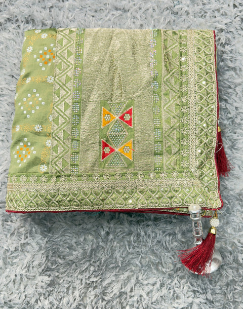 New SUPERHIT DESIGN HEAVY AND VICHITRA CP CLOTH WITH FOIL PRINT EMBROIDERY THREAD saree