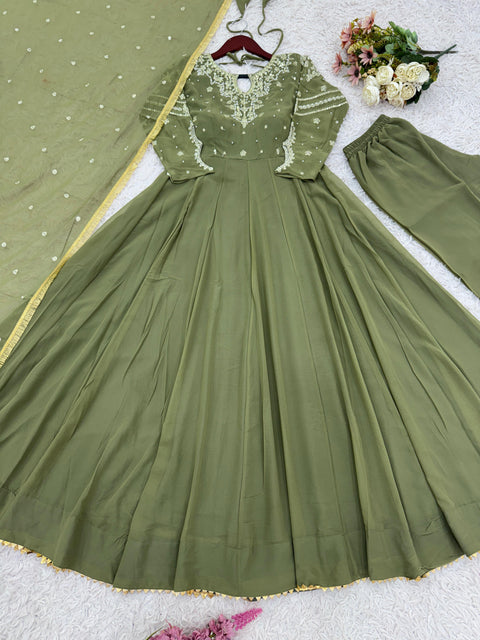 New Launching Heavy Designer Party Wear Look Gown