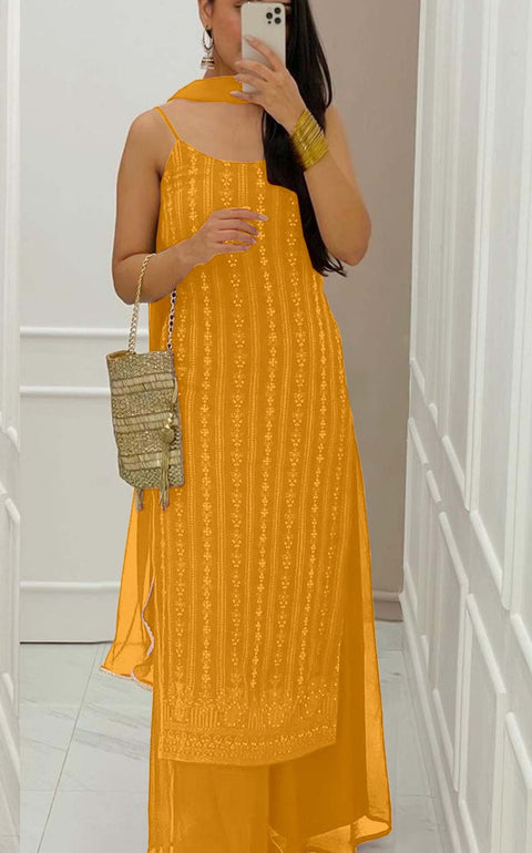 New Beautiful suit sets in Embellishedgeorgette suit set Top pent with dupatta