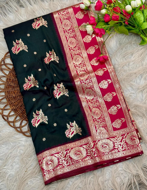 New golden designs and soft tassels Elegant Banarasi Saree