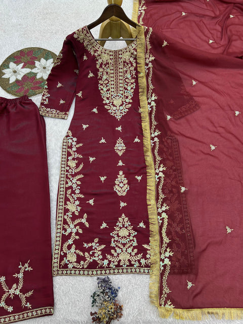 New BEAUTIFUL EMBROIDERY SEQUENCE WORKPRESENTING 3 PIECE STYLISH KURTI, PLAZOO AND DUPATTA
