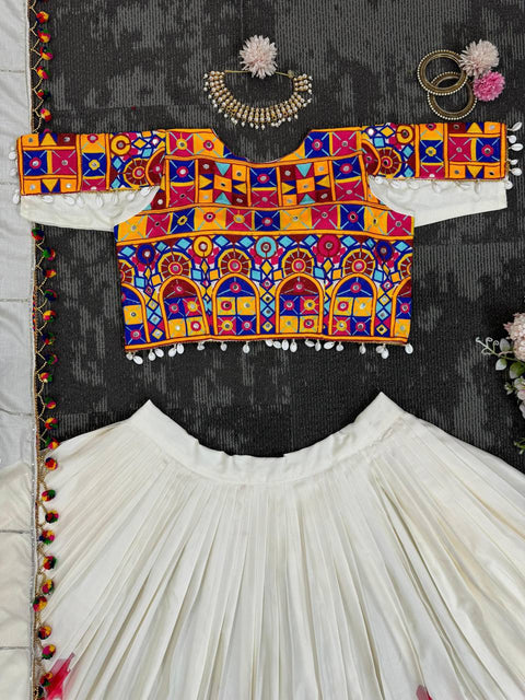 New Lunch Hevay Boutiq CollectionDigital print Reyon lehenga