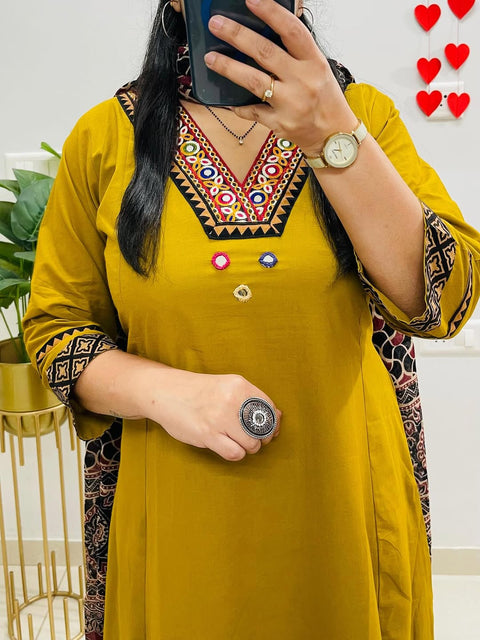 New Beautiful MUSLIN RAYON SLUB PAIR OF TOP-BOTTOM & DUPATTA