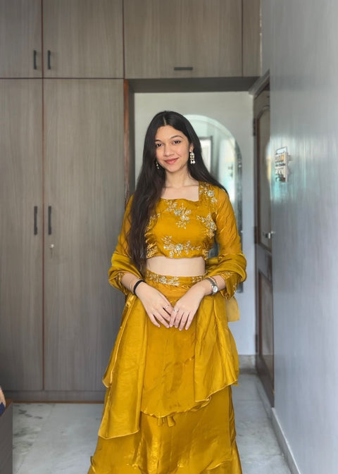 New Beautiful Heavy quality Frenddy Fabric designer festive wear Lehenga