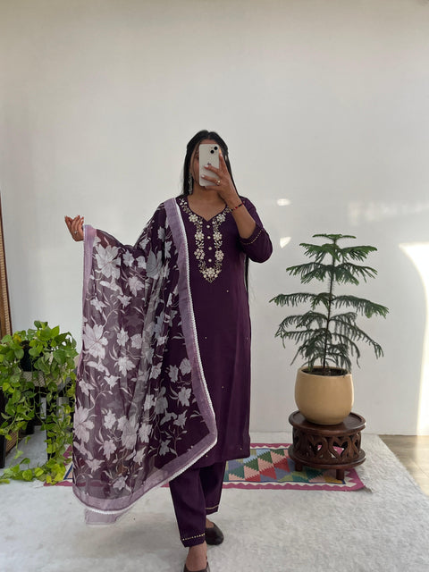 New Designers Kurti Pent Dupatta 3 pic Set