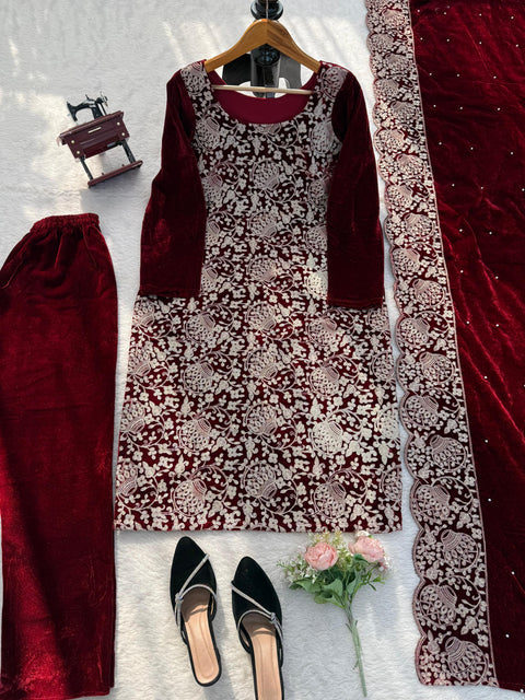 New effortless charm with our exclusive 3-piece set
