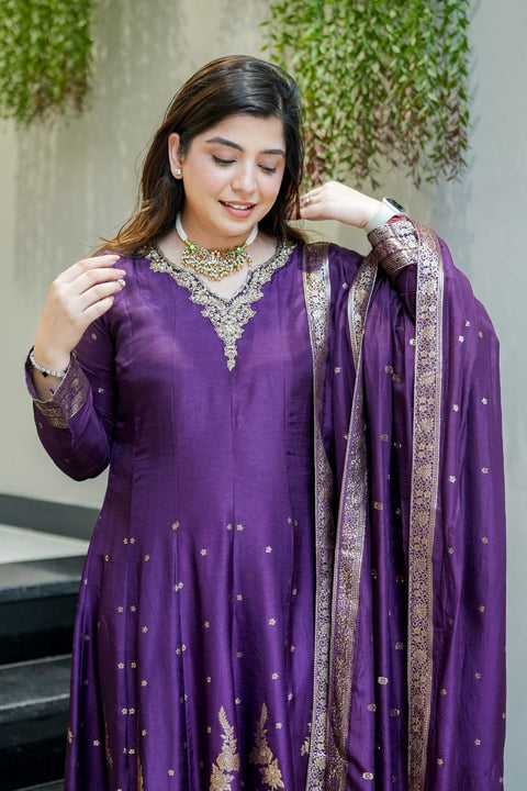NEW ARRIVALSbeautiful hand-worked neckline & Banarasi zariAnarkali style